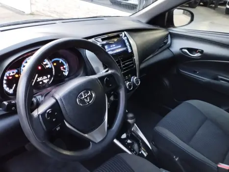 TOYOTA Yaris Hatch 1.3 16V 4P FLEX XL MULTIDRIVE AUTOMTICO CVT, Foto 9