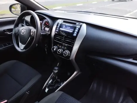 TOYOTA Yaris Hatch 1.3 16V 4P FLEX XL MULTIDRIVE AUTOMTICO CVT, Foto 10
