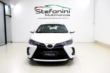 TOYOTA Yaris Hatch 1.5 16V 4P FLEX XLS MULTIDRIVE AUTOMTICO CVT, Foto 2