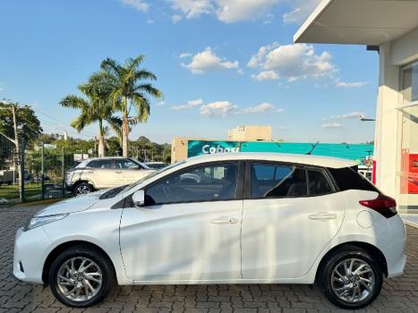 TOYOTA Yaris Hatch 1.5 16V 4P FLEX XS MULTIDRIVE AUTOMTICO CVT, Foto 8