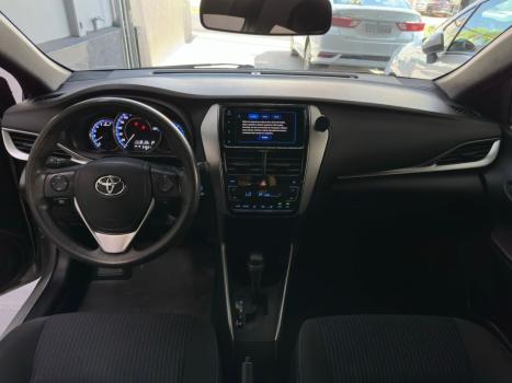 TOYOTA Yaris Hatch 1.3 16V 4P FLEX XL PLUS TECH MULTIDRIVE AUTOMTICO CVT, Foto 7