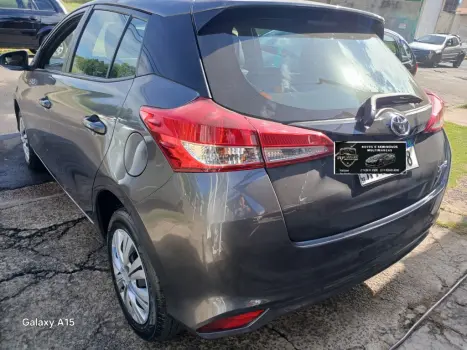 TOYOTA Yaris Hatch 1.3 16V 4P FLEX XL MULTIDRIVE AUTOMTICO CVT, Foto 2