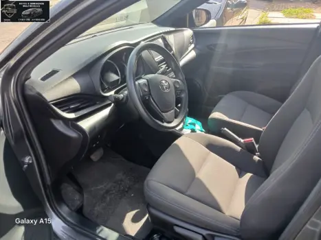 TOYOTA Yaris Hatch 1.3 16V 4P FLEX XL MULTIDRIVE AUTOMTICO CVT, Foto 4
