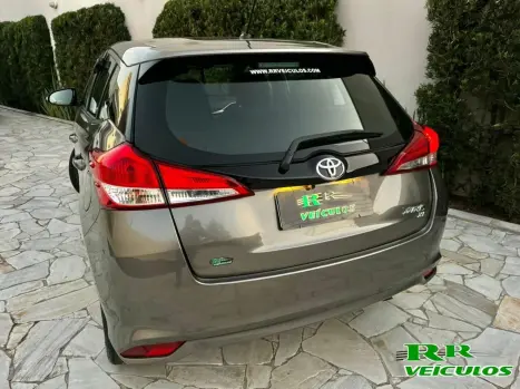 TOYOTA Yaris Hatch 1.5 16V 4P FLEX XL PLUS CONNECT MULTIDRIVE AUTOMTICO CVT, Foto 4