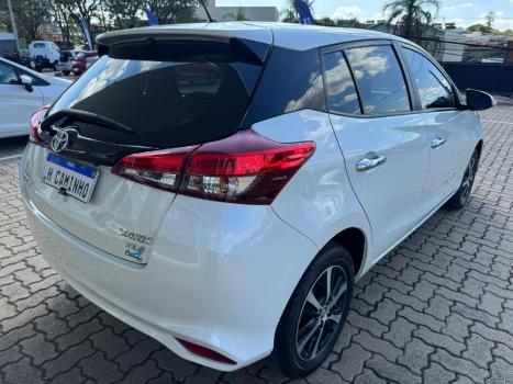 TOYOTA Yaris Hatch 1.5 16V 4P FLEX XLS MULTIDRIVE AUTOMTICO CVT, Foto 6