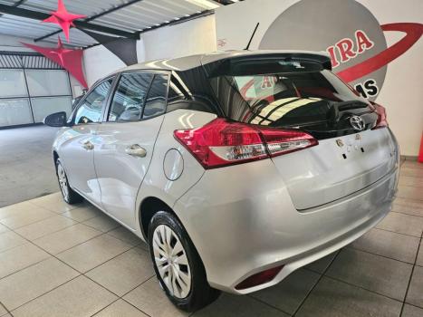 TOYOTA Yaris Hatch 1.5 16V 4P FLEX XL MULTIDRIVE AUTOMTICO CVT, Foto 5