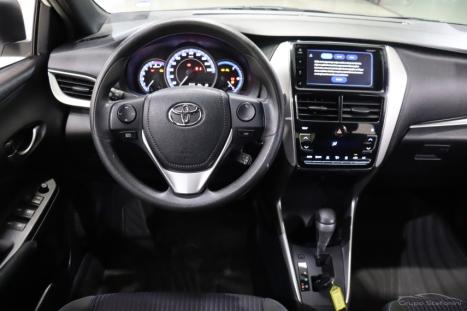 TOYOTA Yaris Hatch 1.3 16V 4P FLEX XL MULTIDRIVE AUTOMTICO CVT, Foto 5