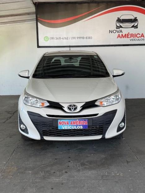 TOYOTA Yaris Hatch 1.3 16V 4P FLEX XL PLUS TECH MULTIDRIVE AUTOMTICO CVT, Foto 2