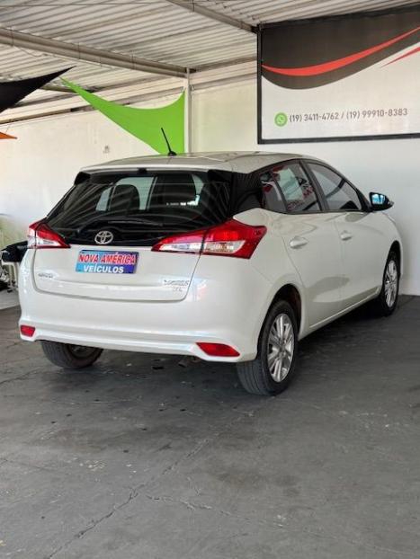 TOYOTA Yaris Hatch 1.3 16V 4P FLEX XL PLUS TECH MULTIDRIVE AUTOMTICO CVT, Foto 6