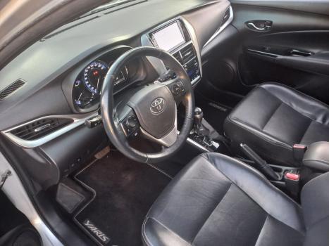 TOYOTA Yaris Hatch 1.5 16V 4P FLEX XLS MULTIDRIVE AUTOMTICO CVT, Foto 4