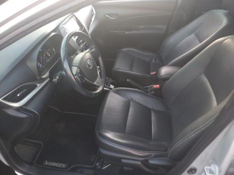 TOYOTA Yaris Hatch 1.5 16V 4P FLEX XLS MULTIDRIVE AUTOMTICO CVT, Foto 9