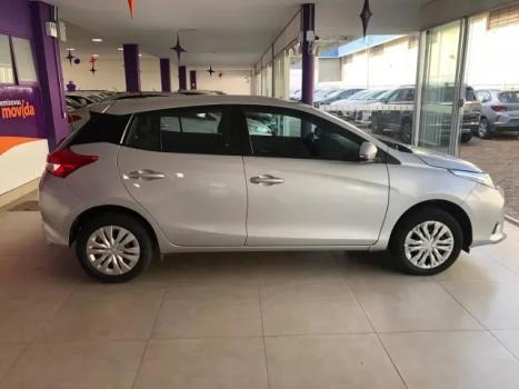 TOYOTA Yaris Hatch 1.5 16V 4P FLEX XL MULTIDRIVE AUTOMTICO CVT, Foto 4