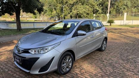 TOYOTA Yaris Hatch 1.5 16V 4P FLEX XL PLUS CONNECT MULTIDRIVE AUTOMTICO CVT, Foto 2