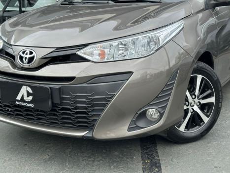 TOYOTA Yaris Hatch 1.5 16V 4P FLEX XL PLUS CONNECT MULTIDRIVE AUTOMTICO CVT, Foto 2