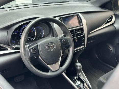 TOYOTA Yaris Hatch 1.5 16V 4P FLEX XL PLUS CONNECT MULTIDRIVE AUTOMTICO CVT, Foto 8