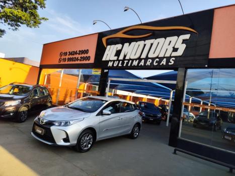 TOYOTA Yaris Hatch 1.5 16V 4P FLEX XS MULTIDRIVE AUTOMTICO CVT, Foto 2
