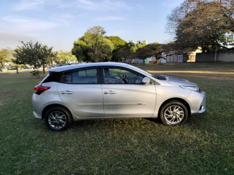 TOYOTA Yaris Hatch 1.5 16V 4P FLEX XS MULTIDRIVE AUTOMTICO CVT, Foto 5