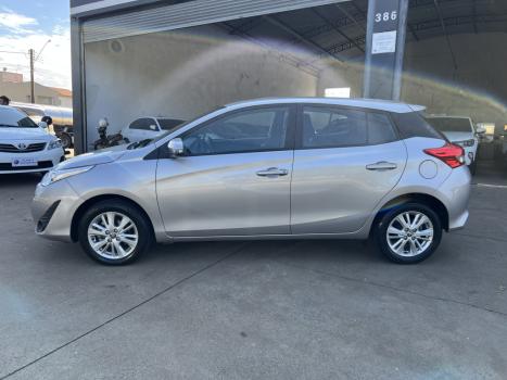 TOYOTA Yaris Hatch 1.3 16V 4P FLEX XL MULTIDRIVE AUTOMTICO CVT, Foto 8