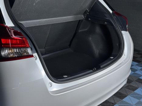 TOYOTA Yaris Hatch 1.5 16V 4P FLEX XS MULTIDRIVE AUTOMTICO CVT, Foto 5