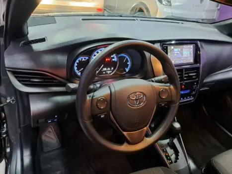 TOYOTA Yaris Hatch 1.5 16V 4P FLEX XL MULTIDRIVE AUTOMTICO CVT, Foto 6