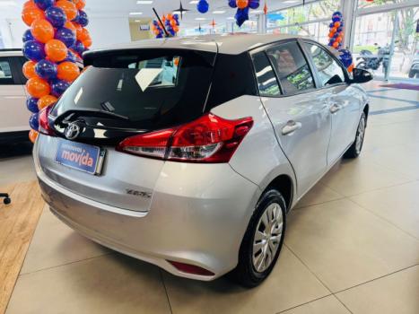 TOYOTA Yaris Hatch 1.5 16V 4P FLEX XL MULTIDRIVE AUTOMTICO CVT, Foto 4