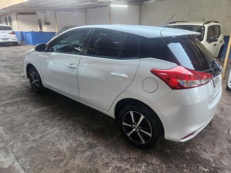 TOYOTA Yaris Hatch 1.5 16V 4P FLEX XS CONNECT MULTIDRIVE AUTOMTICO CVT, Foto 12