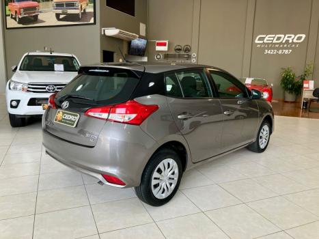 TOYOTA Yaris Hatch 1.3 16V 4P FLEX XL MULTIDRIVE AUTOMTICO CVT, Foto 5
