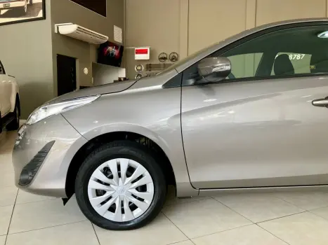TOYOTA Yaris Hatch 1.3 16V 4P FLEX XL MULTIDRIVE AUTOMTICO CVT, Foto 41