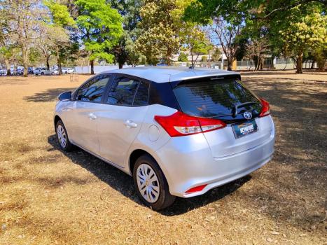 TOYOTA Yaris Hatch 1.3 16V 4P FLEX XL MULTIDRIVE AUTOMTICO CVT, Foto 6