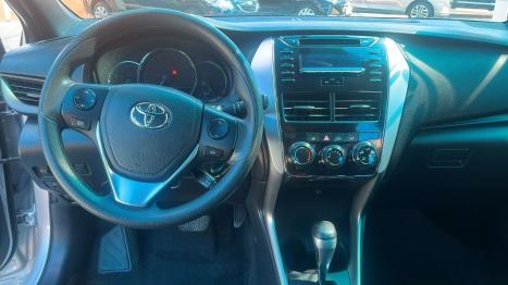 TOYOTA Yaris Hatch 1.3 16V 4P FLEX XL MULTIDRIVE AUTOMTICO CVT, Foto 12
