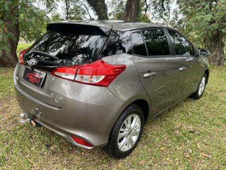 TOYOTA Yaris Hatch 1.3 16V 4P FLEX XL, Foto 5