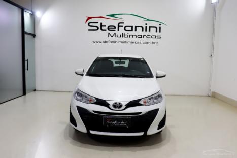 TOYOTA Yaris Hatch 1.5 16V 4P FLEX XL PLUS CONNECT MULTIDRIVE AUTOMTICO CVT, Foto 2