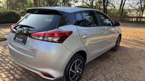 TOYOTA Yaris Hatch 1.5 16V 4P FLEX XLS MULTIDRIVE AUTOMTICO CVT, Foto 8