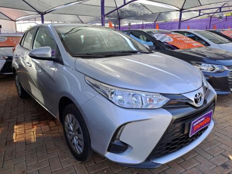 TOYOTA Yaris Hatch 1.5 16V 4P FLEX XL MULTIDRIVE AUTOMTICO CVT, Foto 2