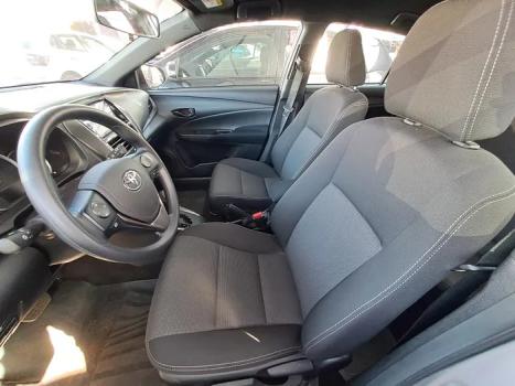 TOYOTA Yaris Hatch 1.5 16V 4P FLEX XL MULTIDRIVE AUTOMTICO CVT, Foto 8