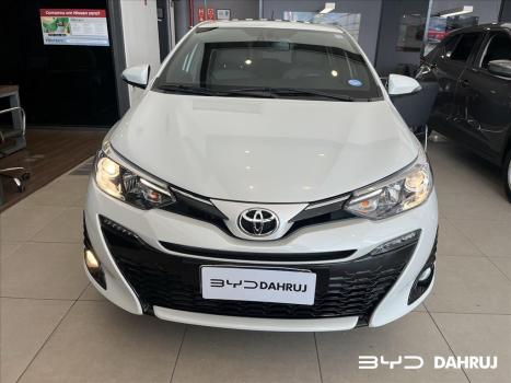 TOYOTA Yaris Hatch 1.5 16V 4P FLEX XLS CONNECT MULTIDRIVE AUTOMTICO CVT, Foto 2