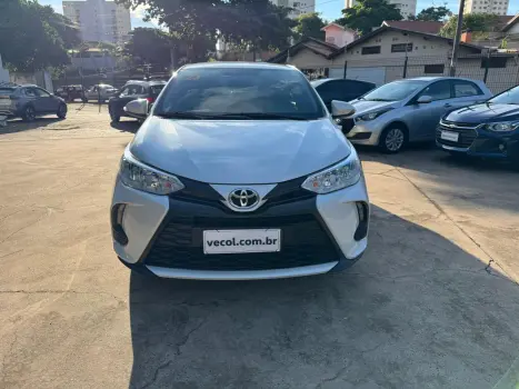 TOYOTA Yaris Sedan 1.5 16V 4P FLEX XL, Foto 2