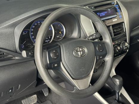 TOYOTA Yaris Sedan 1.5 16V 4P FLEX XL MULTIDRIVE AUTOMTICO CVT, Foto 9