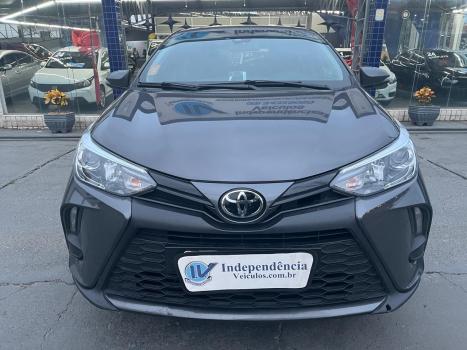 TOYOTA Yaris Sedan 1.5 16V 4P FLEX XS MULTIDRIVE AUTOMTICO CVT, Foto 2