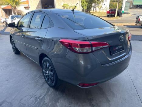 TOYOTA Yaris Sedan 1.5 16V 4P FLEX XL MULTIDRIVE AUTOMTICO CVT, Foto 4