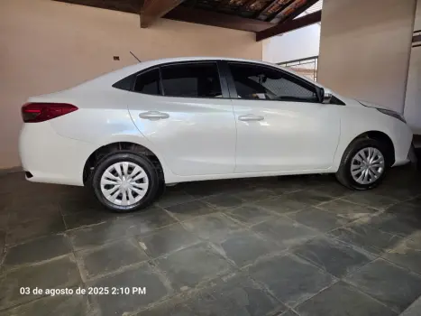 TOYOTA Yaris Sedan 1.5 16V 4P FLEX XS MULTIDRIVE AUTOMTICO CVT, Foto 10