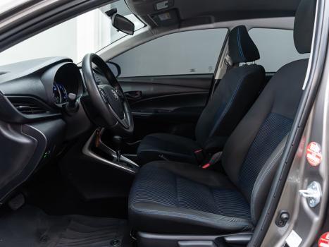 TOYOTA Yaris Sedan 1.5 16V 4P FLEX XL LIVE MULTIDRIVE AUTOMTICO CVT, Foto 9