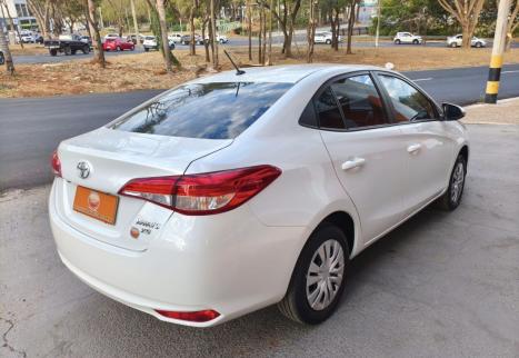 TOYOTA Yaris Sedan 1.5 16V 4P FLEX XS CONNECT MULTIDRIVE AUTOMTICO CVT, Foto 5