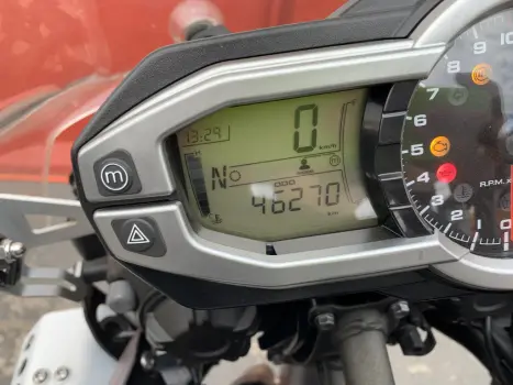 TRIUMPH Tiger 800 XCA, Foto 4