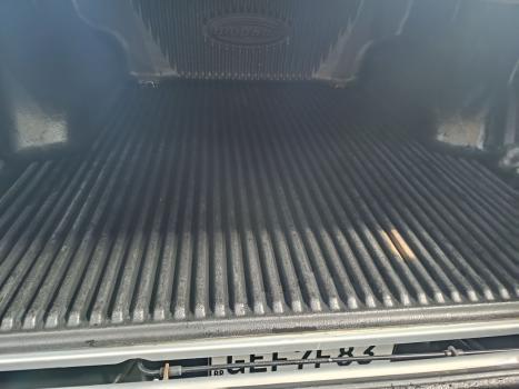 VOLKSWAGEN Amarok 2.0 16V 4X4 CABINE DUPLA TRENDLINE TURBO INTERCOOLER AUTOMTICO, Foto 9
