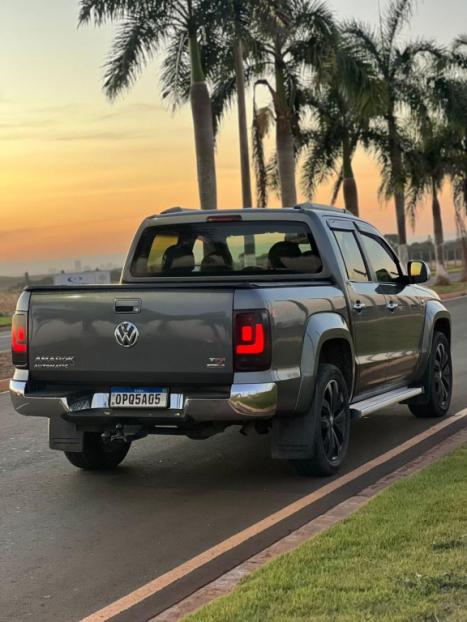 VOLKSWAGEN Amarok 2.0 16V 4X4 CABINE DUPLA  HIGHLINE TURBO INTERCOOLER, Foto 3