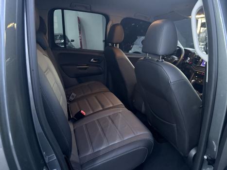VOLKSWAGEN Amarok 3.0 V6 CABINE DUPLA HIGHLINE 4X4 TURBO INTERCOOLER AUTOMTICO, Foto 8