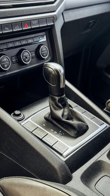 VOLKSWAGEN Amarok 3.0 V6 CABINE DUPLA HIGHLINE 4X4 TURBO INTERCOOLER AUTOMTICO, Foto 7