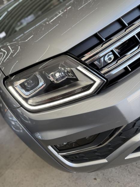 VOLKSWAGEN Amarok 3.0 V6 CABINE DUPLA HIGHLINE 4X4 TURBO INTERCOOLER AUTOMTICO, Foto 6