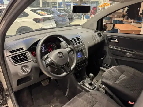 VOLKSWAGEN Crossfox 1.6 4P FLEX I-MOTION AUTOMATIZADO, Foto 4